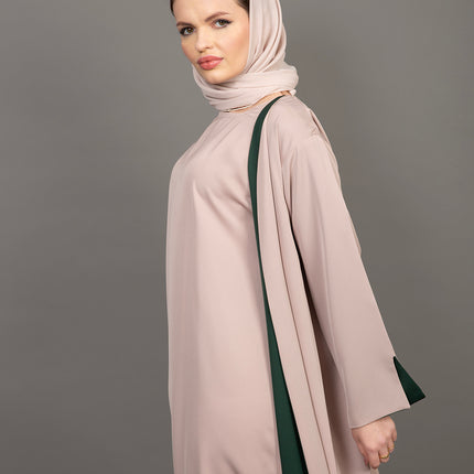 طقم عباية من ثلاث قطع، قابل للعكس، باللون الأخضر الزمردي والبيج 
