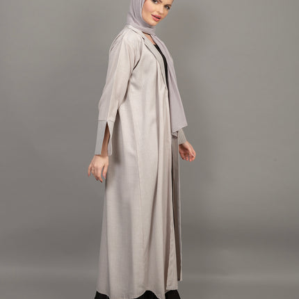 عباية بيج كلاسيكية منقوشة 