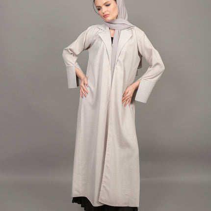 عباية بيج كلاسيكية منقوشة 