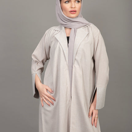 عباية بيج كلاسيكية منقوشة 