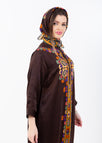 L / مع وشاح